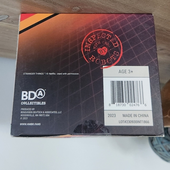 πΊ Handmade by Robots β Stranger Things β Eleven #204 β Vinyl Figure β NIB π©β¨ - Picture 6 of 7